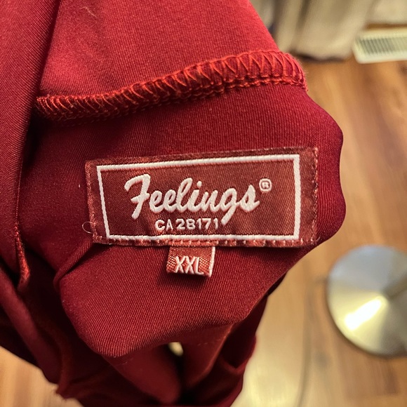 Red cocktail dress - Picture 8 of 8